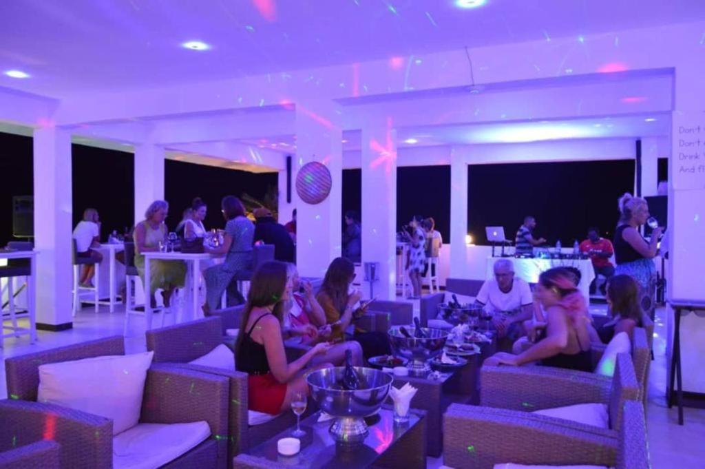 Lazy Beach Hotel Кендва Екстер'єр фото